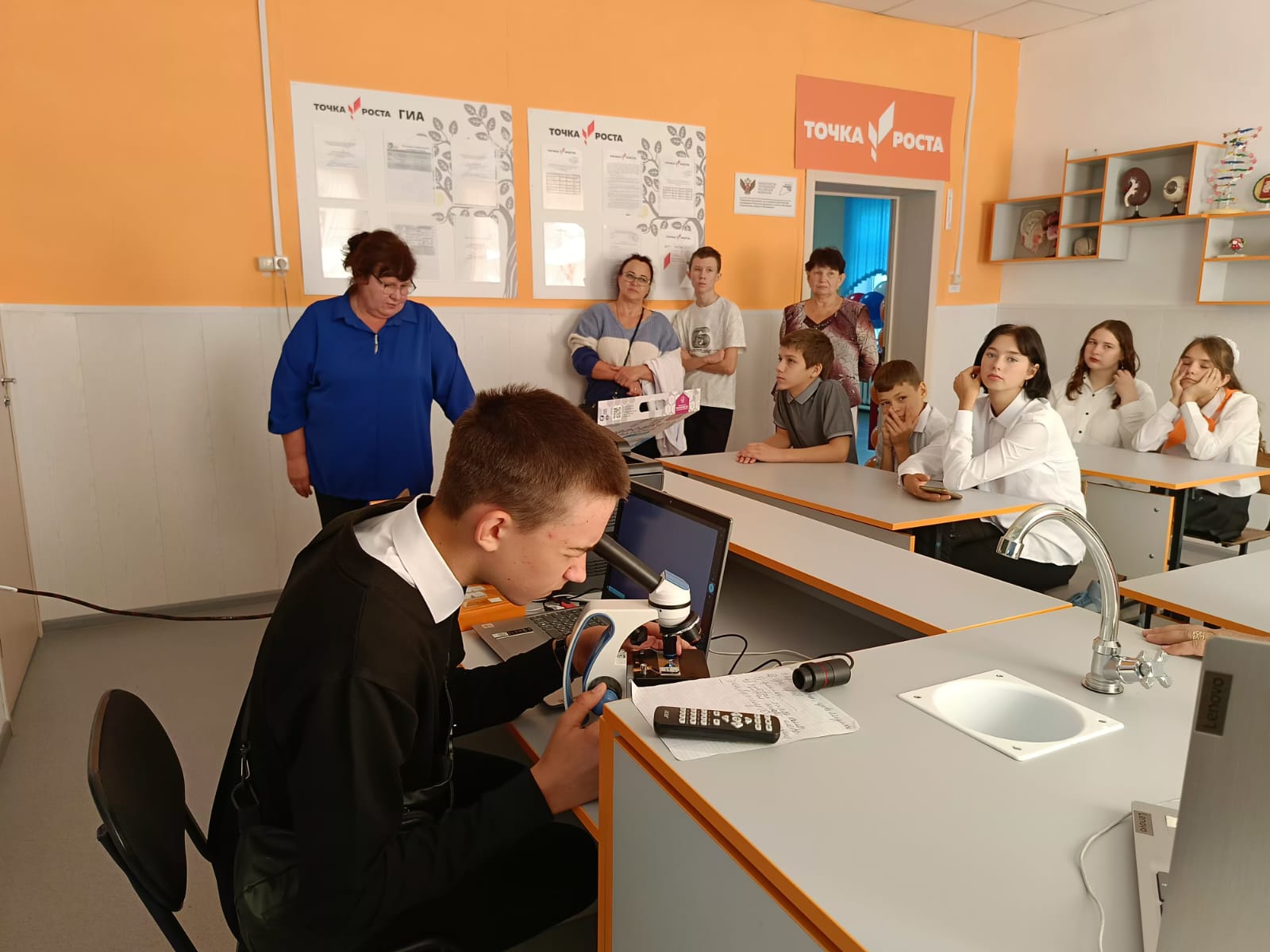 Изучаем микромир с помощью электронного микроскопа